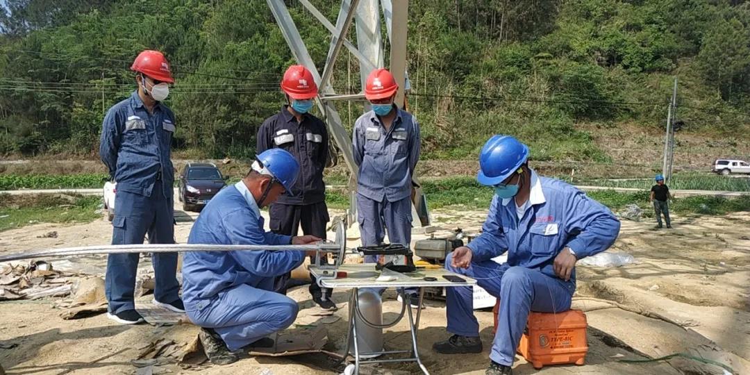 特發信息參與“一最三首”世界超級電力工程熔接項目獲感謝